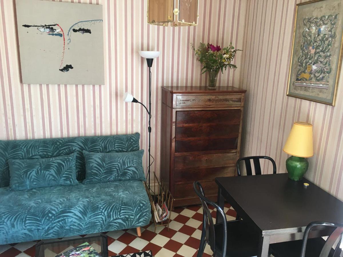 Le Refuge Private Entrance 2/4 Pers Dans Maison 17Eme Siecle.Parking. Calme Autreches المظهر الخارجي الصورة