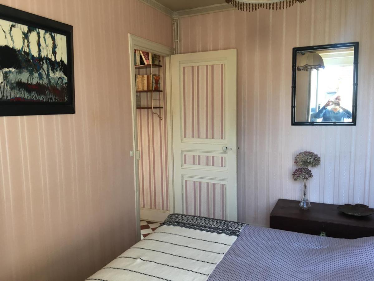 Le Refuge Private Entrance 2/4 Pers Dans Maison 17Eme Siecle.Parking. Calme Autreches المظهر الخارجي الصورة